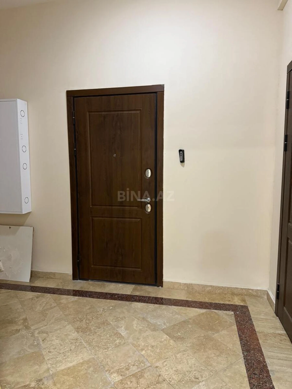 Kirayə verilir 2 otaqlı mənzil 72 m²