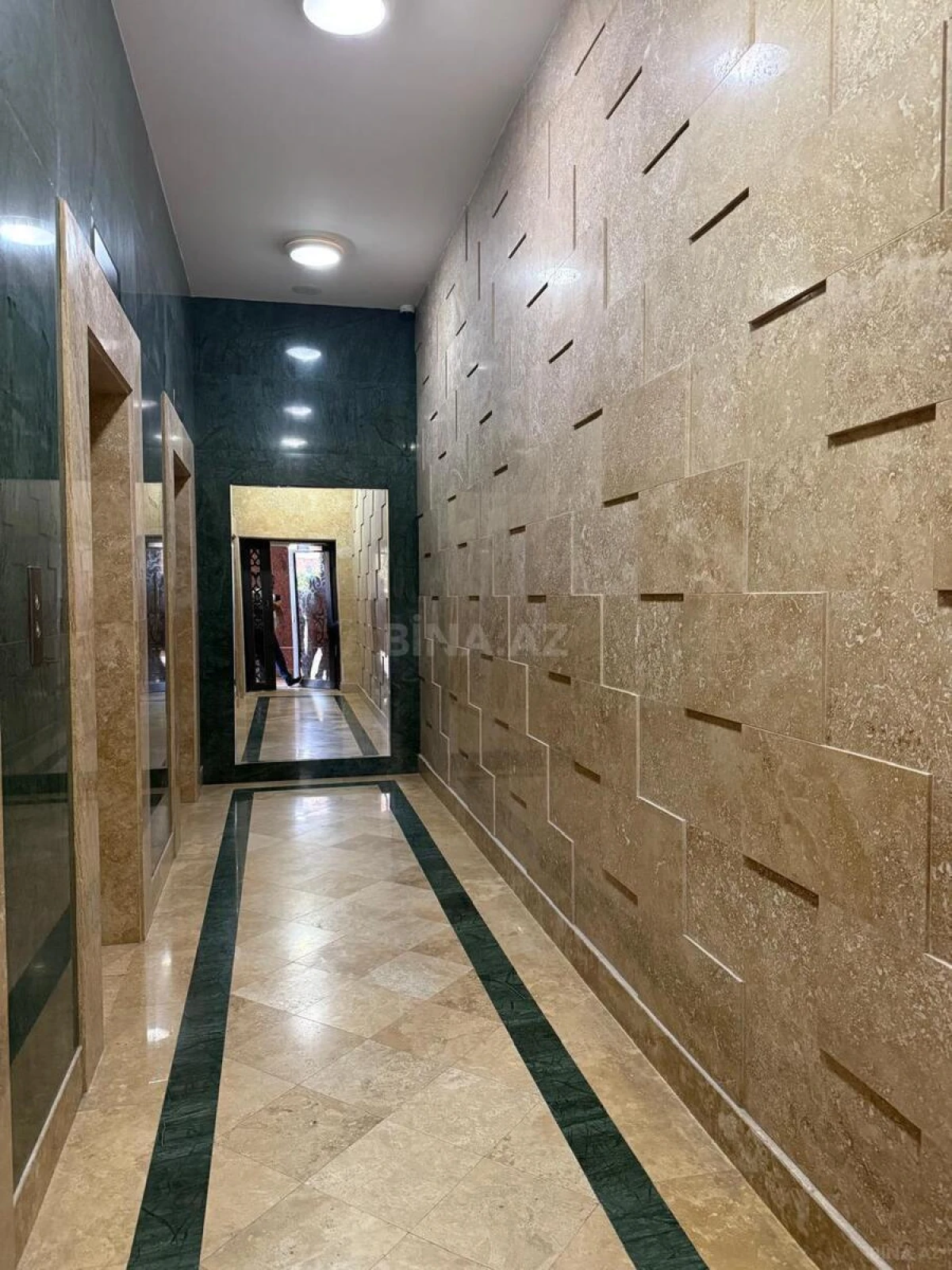 Kirayə verilir 2 otaqlı mənzil 72 m²
