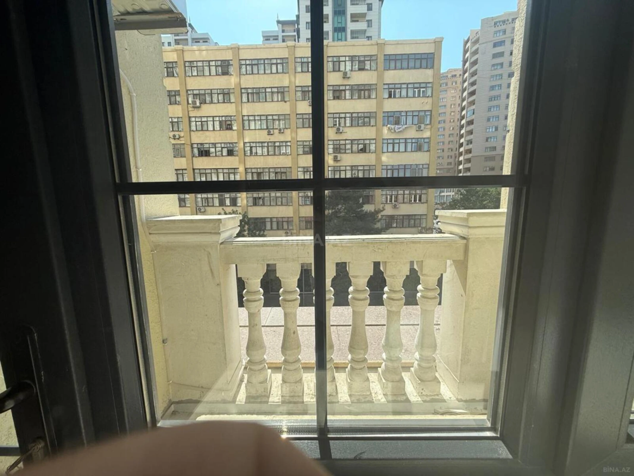 Kirayə verilir 2 otaqlı mənzil 72 m²