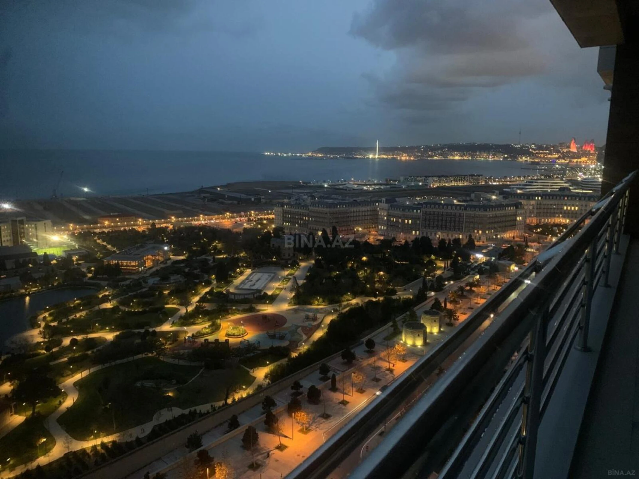 Kirayə verilir 3 otaqlı mənzil 157 m²