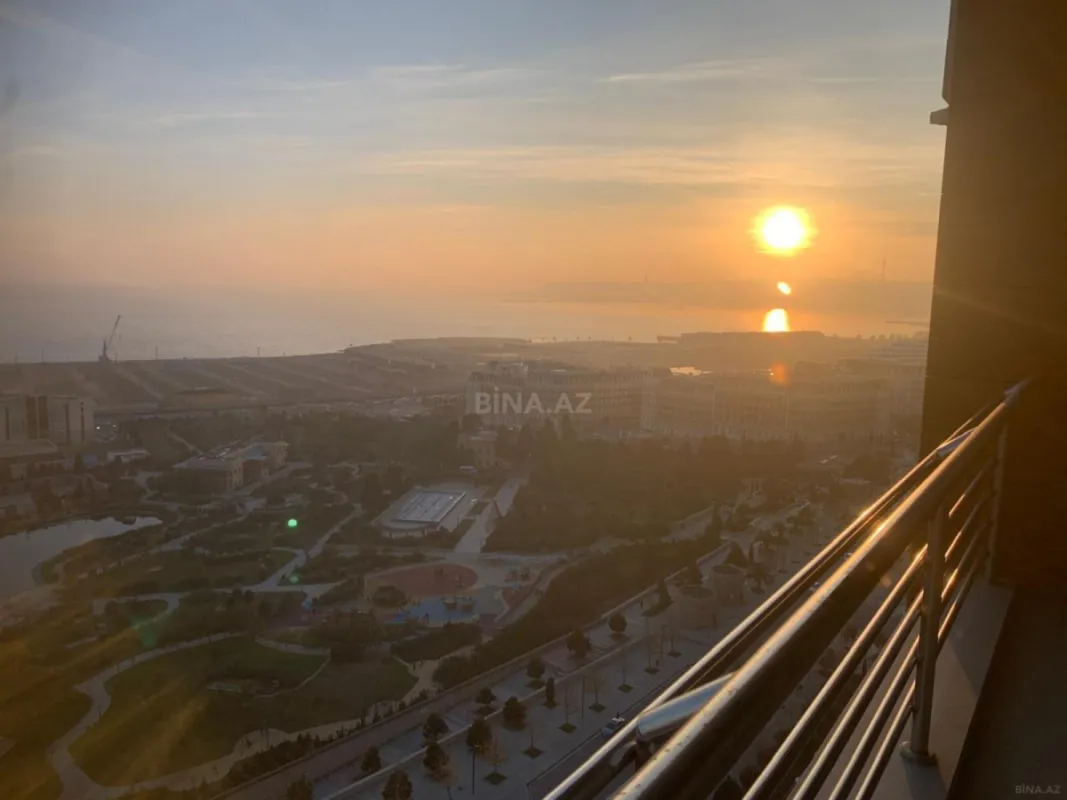 Kirayə verilir 3 otaqlı mənzil 157 m²