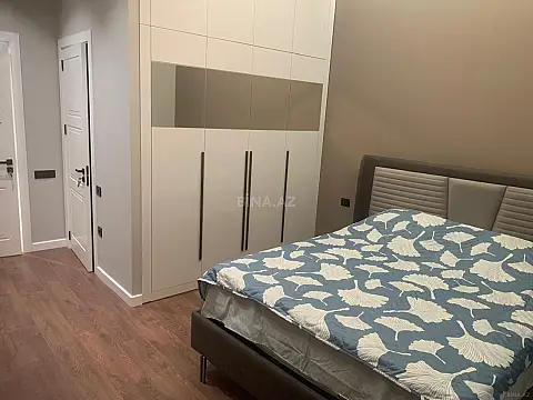 Kirayə verilir 3 otaqlı mənzil 157 m²