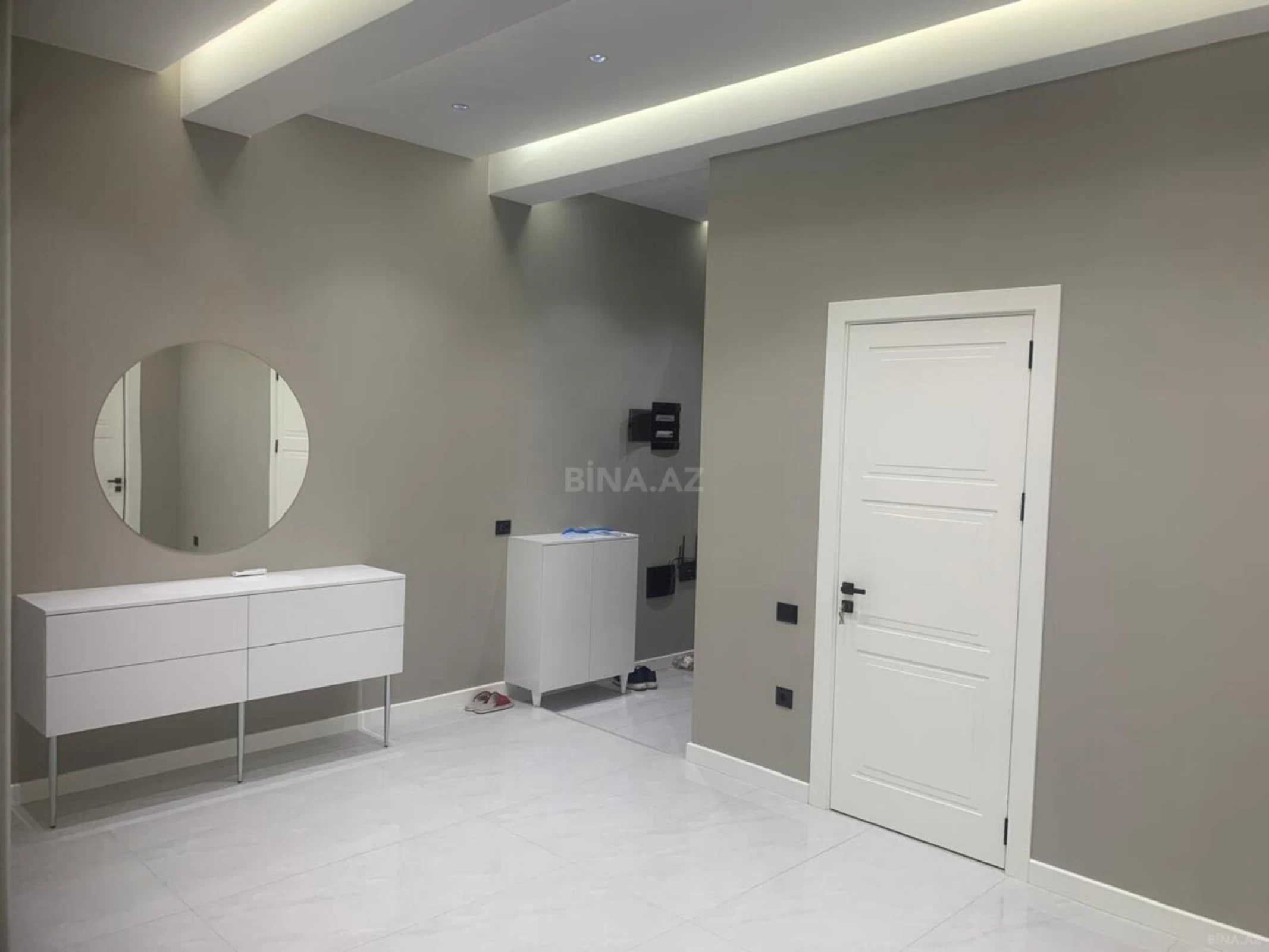 Kirayə verilir 3 otaqlı mənzil 157 m²