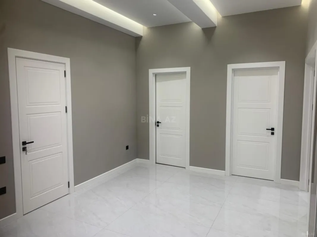Kirayə verilir 3 otaqlı mənzil 157 m²