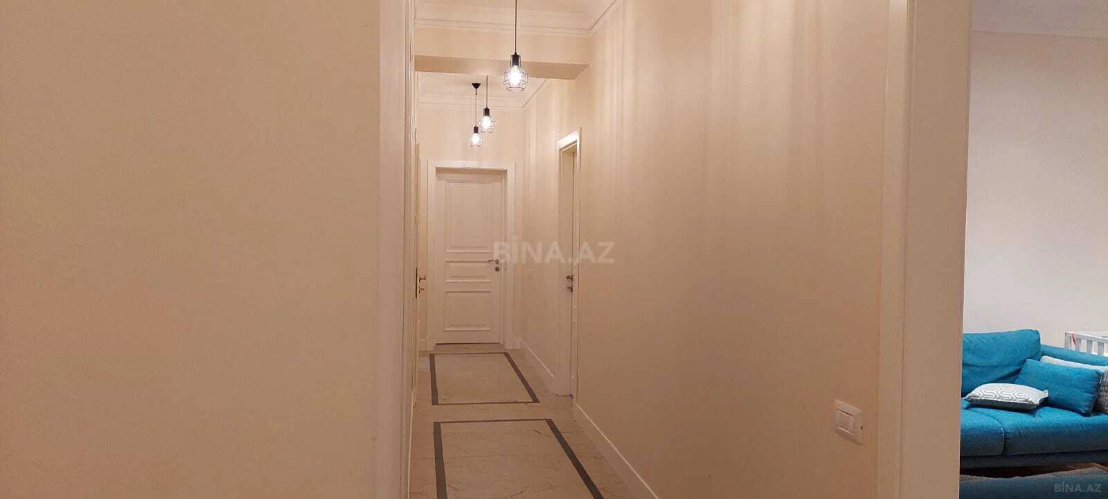 Satılır 3 otaqlı mənzil 170 m²