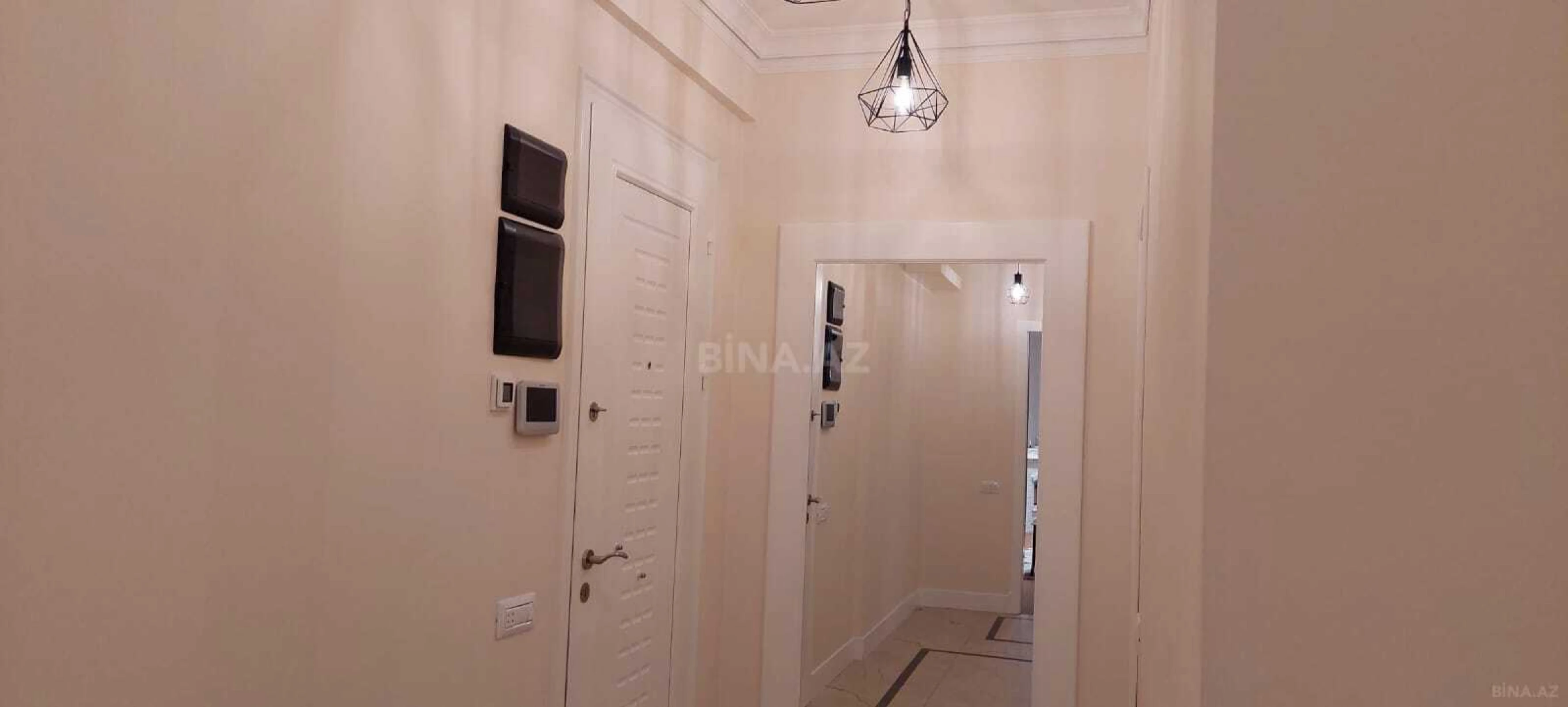 Satılır 3 otaqlı mənzil 170 m²