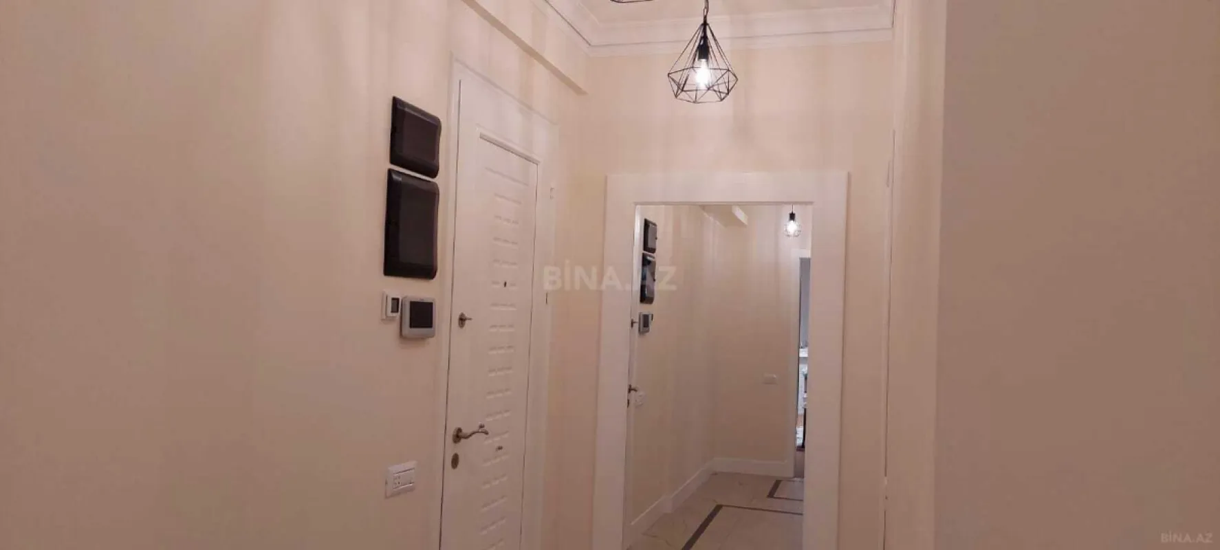 Satılır 3 otaqlı mənzil 170 m²