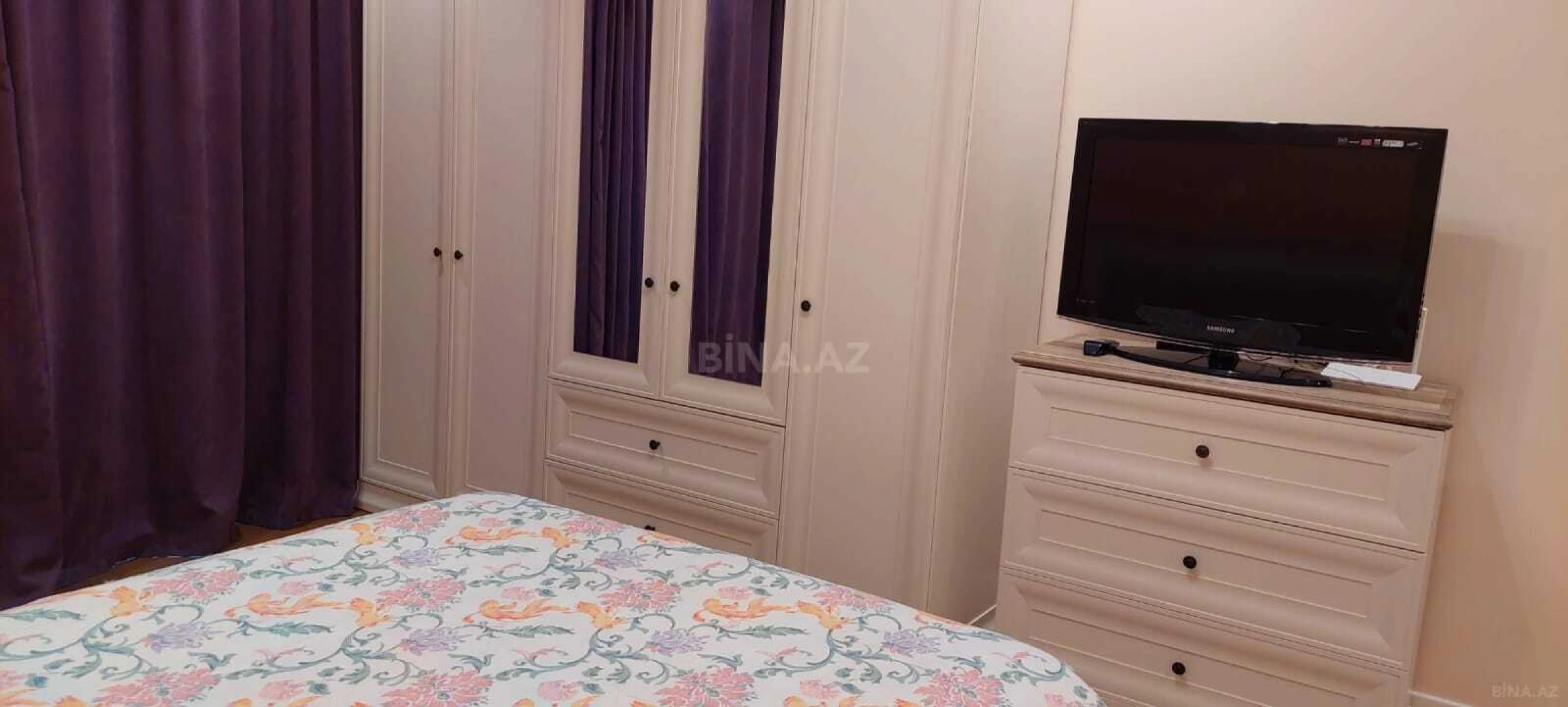 Satılır 3 otaqlı mənzil 170 m²