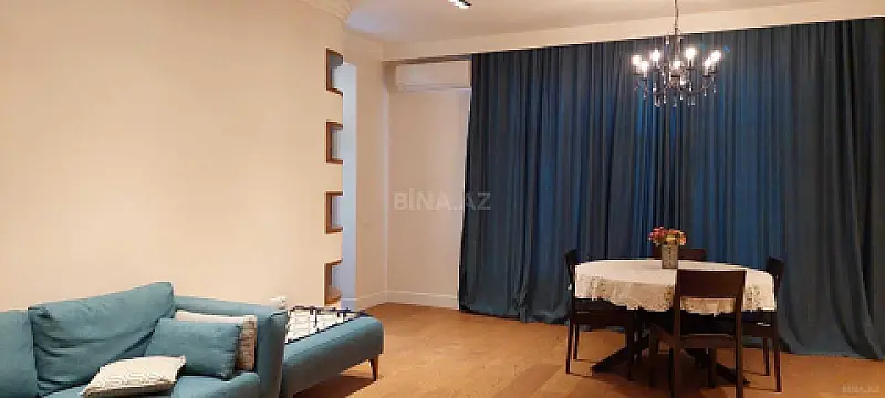 Satılır 3 otaqlı mənzil 170 m²
