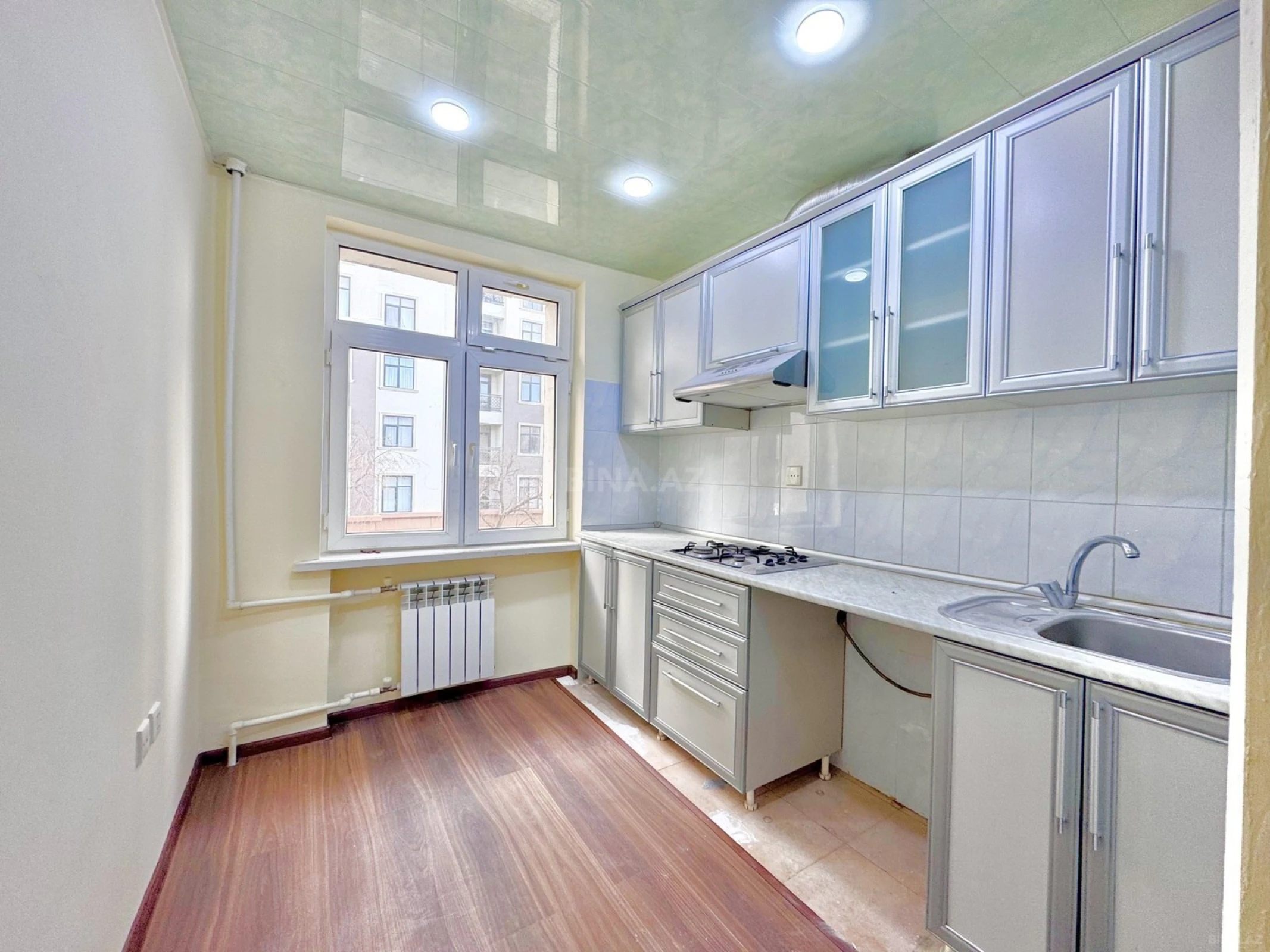 Satılır 2 otaqlı mənzil 53 m²