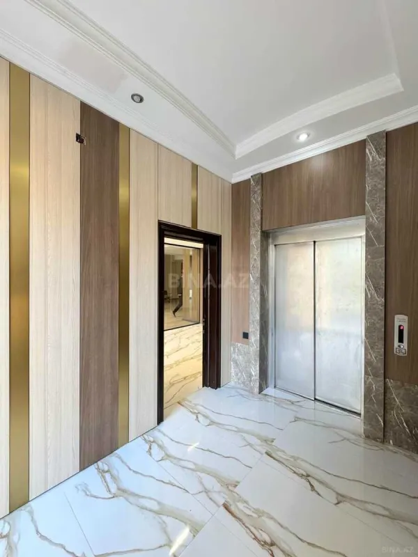 Satılır obyekt 330 m²