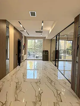 Satılır obyekt 330 m² — Bakı 330.00 m²