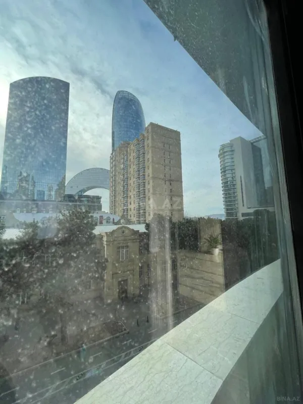 Satılır obyekt 81 m²