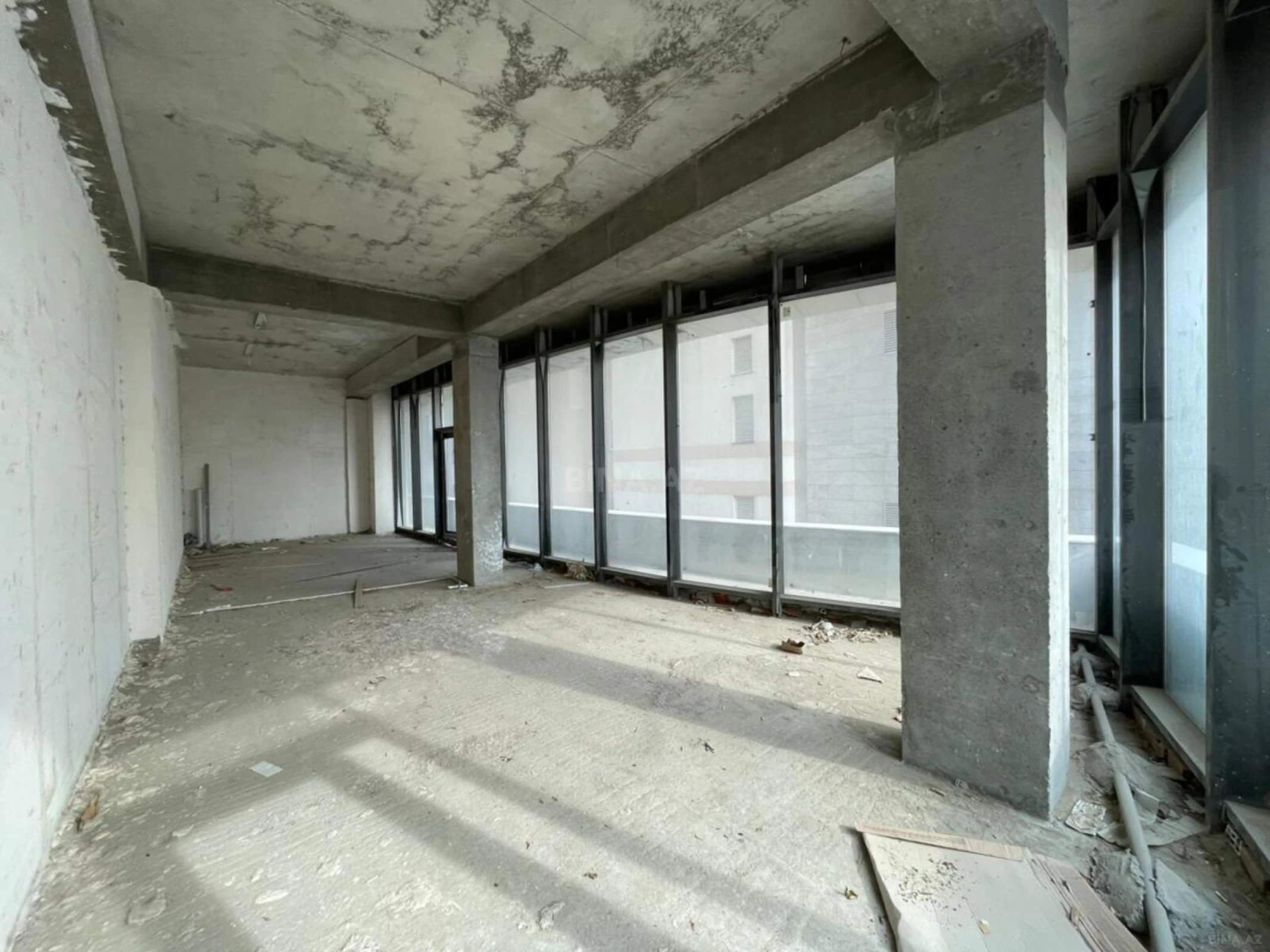Satılır obyekt 81 m²