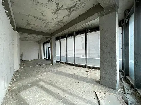 Satılır obyekt 81 m²