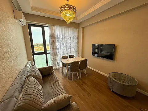 Kirayə verilir 2 otaqlı mənzil 60 m²