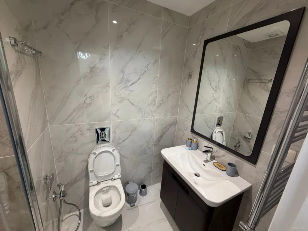 Kirayə verilir 2 otaqlı mənzil 60 m²