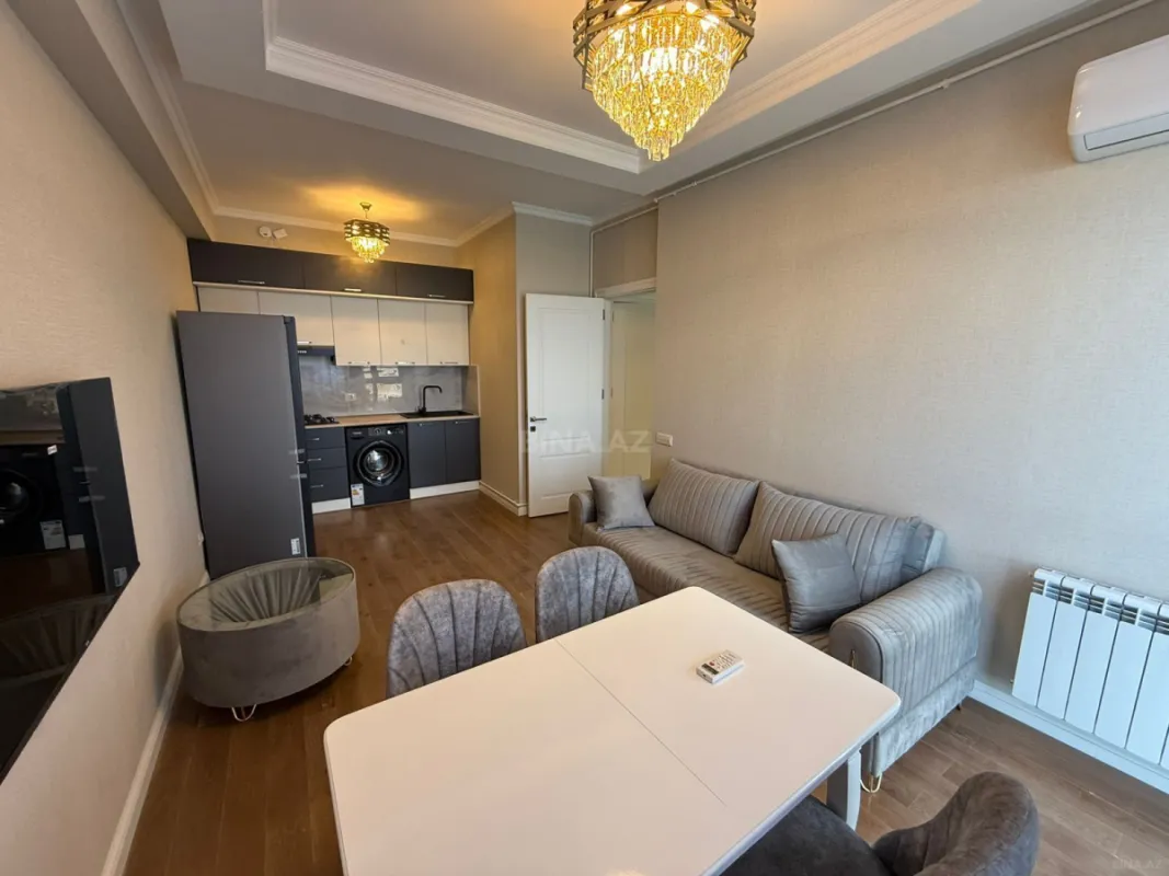 Kirayə verilir 2 otaqlı mənzil 60 m²