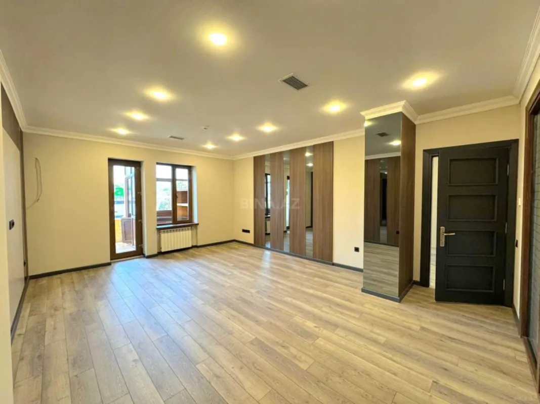 Satılır obyekt 550 m²