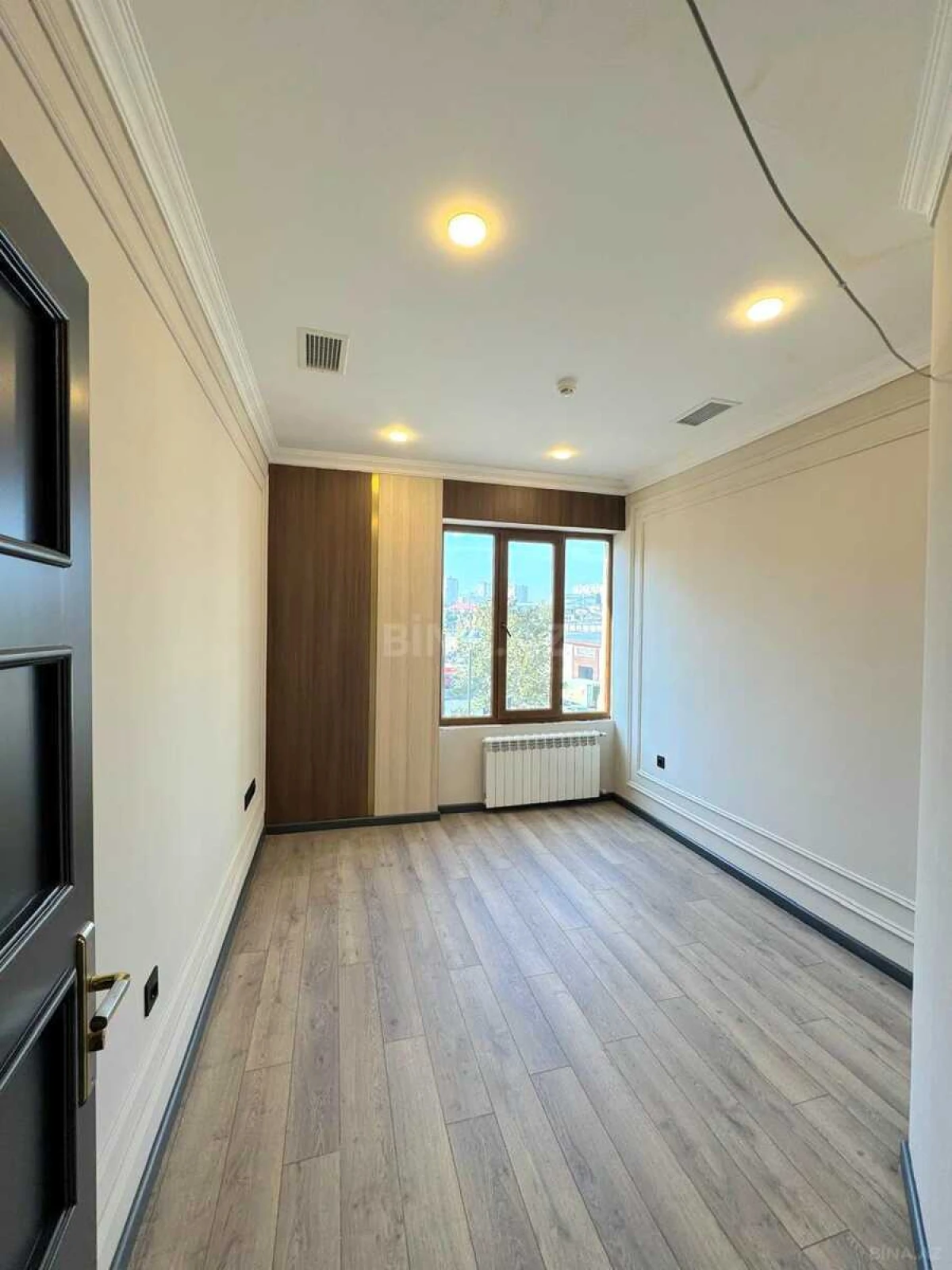 Satılır obyekt 550 m²