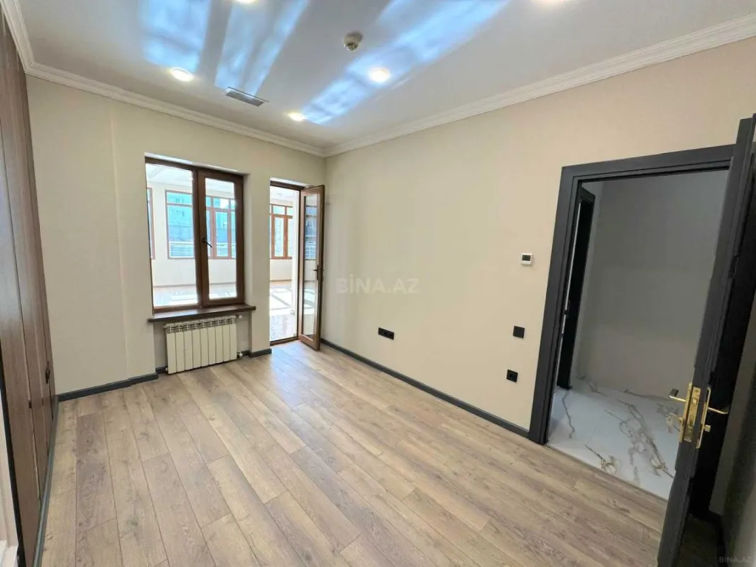 Satılır obyekt 550 m²
