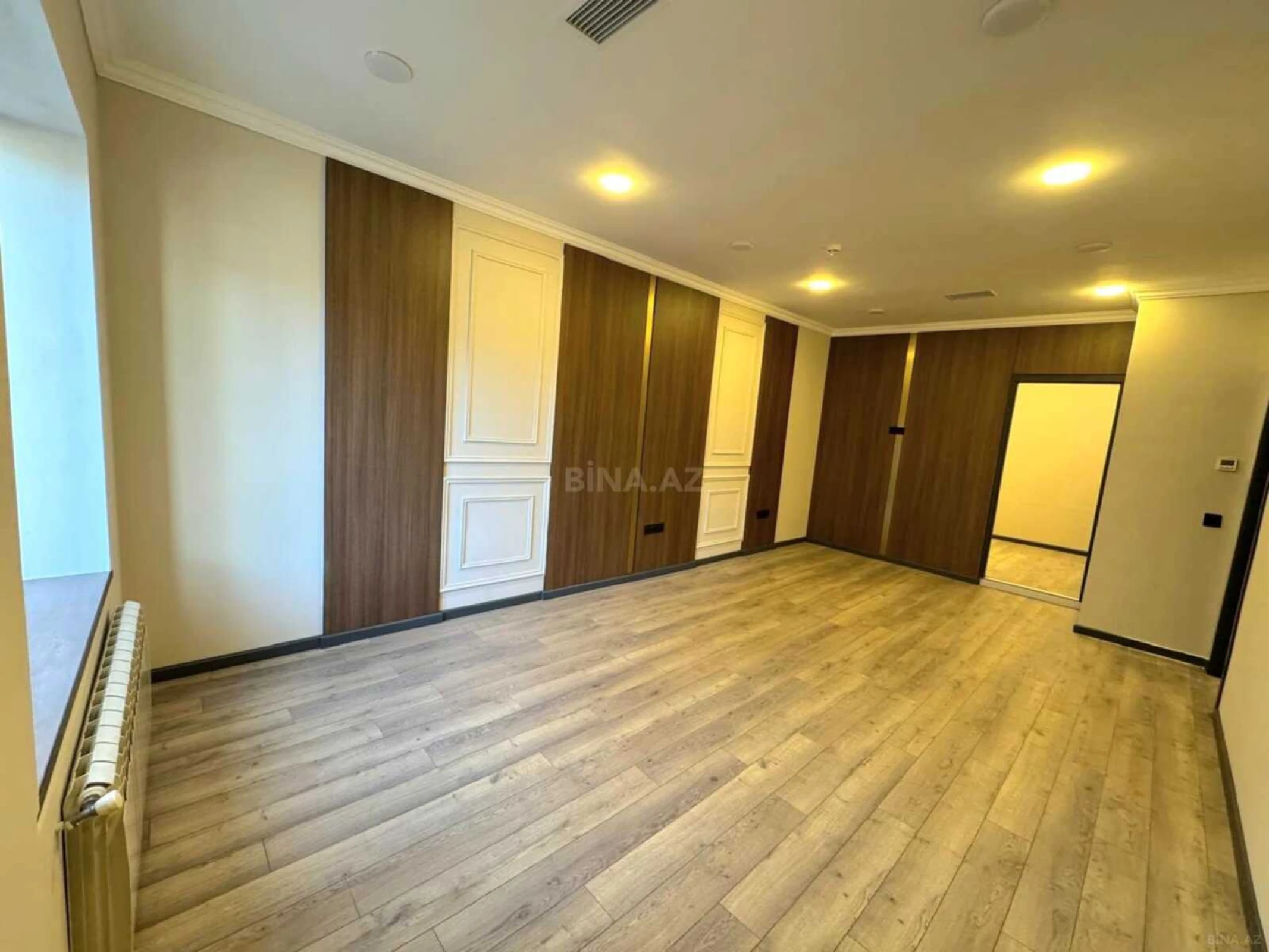 Satılır obyekt 550 m²