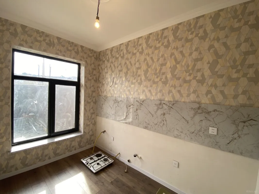 Satılır 4 otaqlı həyət evi 100 m²