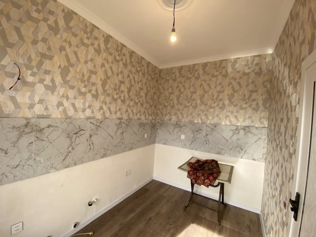 Satılır 4 otaqlı həyət evi 100 m²