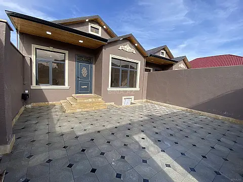Satılır 4 otaqlı həyət evi 100 m²