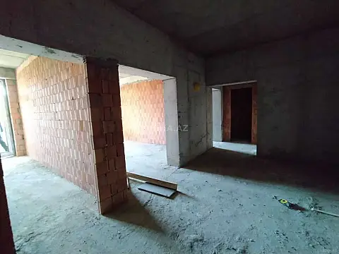 Satılır 2 otaqlı mənzil 71 m²