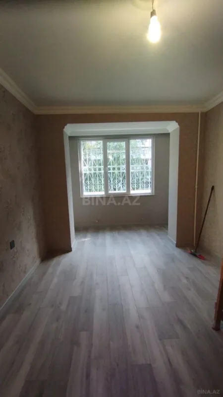 Satılır 4 otaqlı mənzil 105 m²