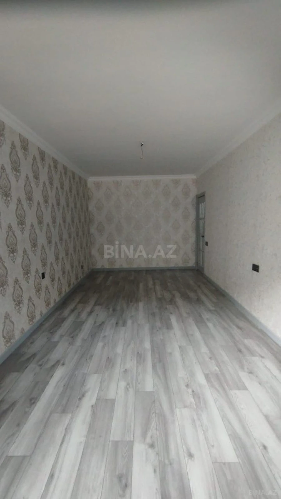 Satılır 4 otaqlı mənzil 105 m²