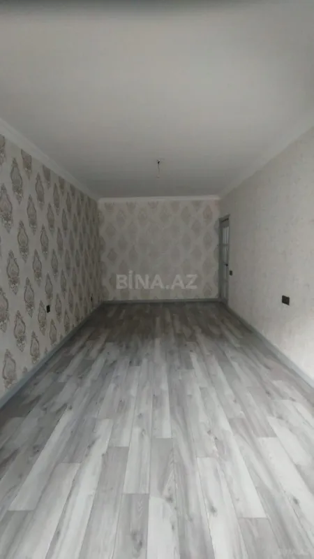 Satılır 4 otaqlı mənzil 105 m²