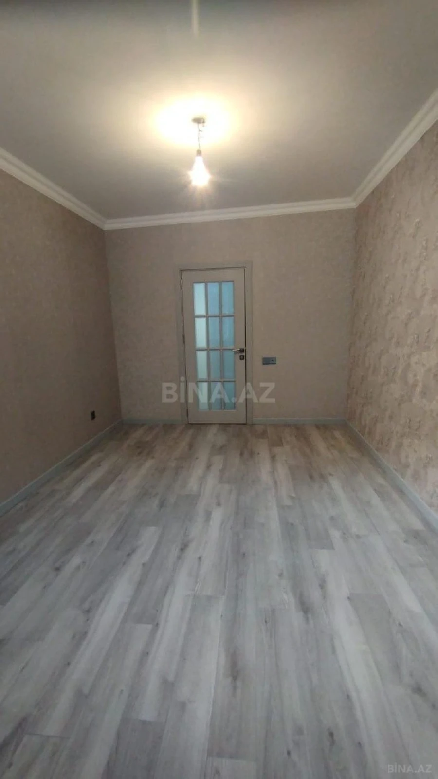 Satılır 4 otaqlı mənzil 105 m²
