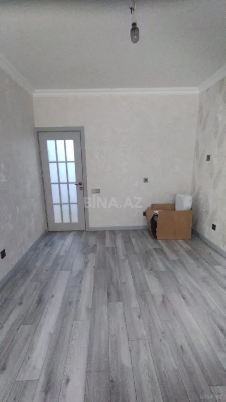 Satılır 4 otaqlı mənzil 105 m²