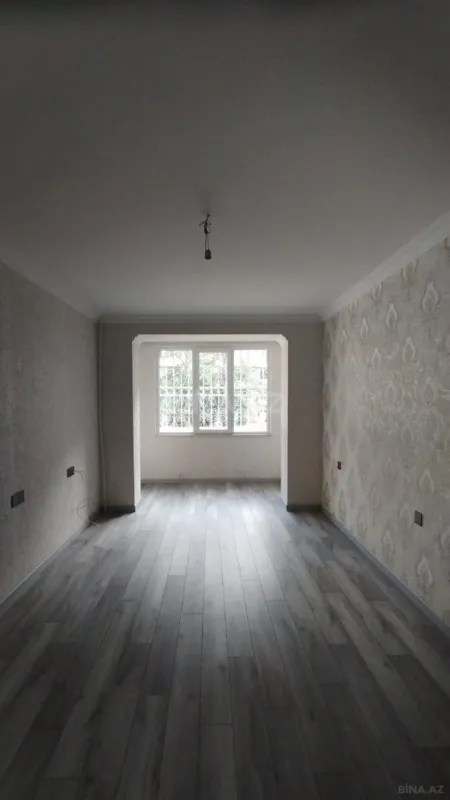 Satılır 4 otaqlı mənzil 105 m²