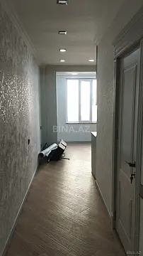 Satılır 4 otaqlı mənzil 105 m²