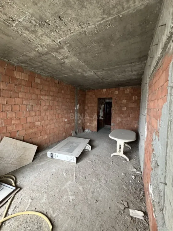 Satılır 2 otaqlı mənzil 70 m²