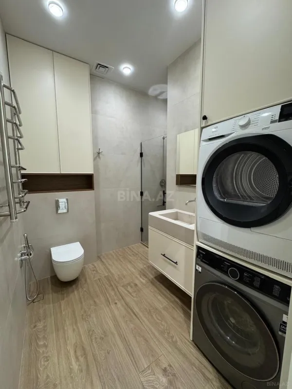 Kirayə verilir 4 otaqlı mənzil 150 m²