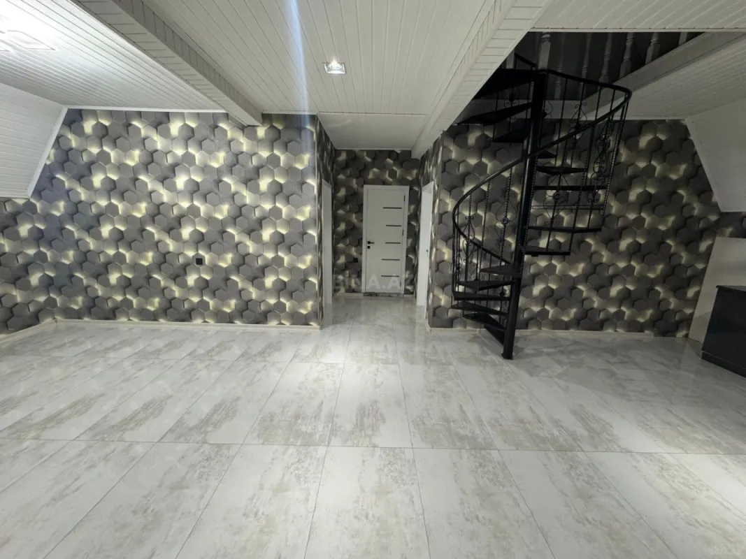 Satılır 3 otaqlı həyət evi 132 m²