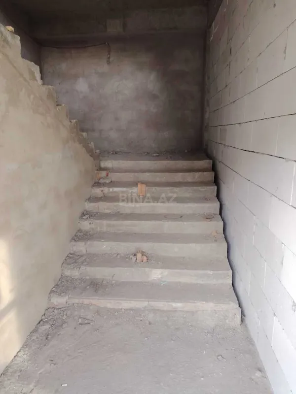 Satılır obyekt 135 m²