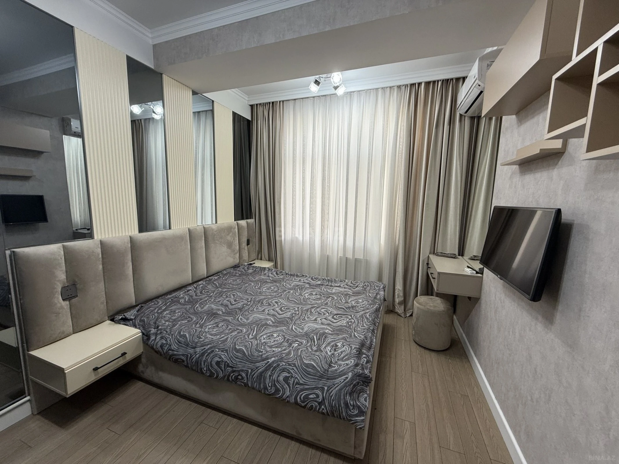 Kirayə verilir 2 otaqlı mənzil 60 m²