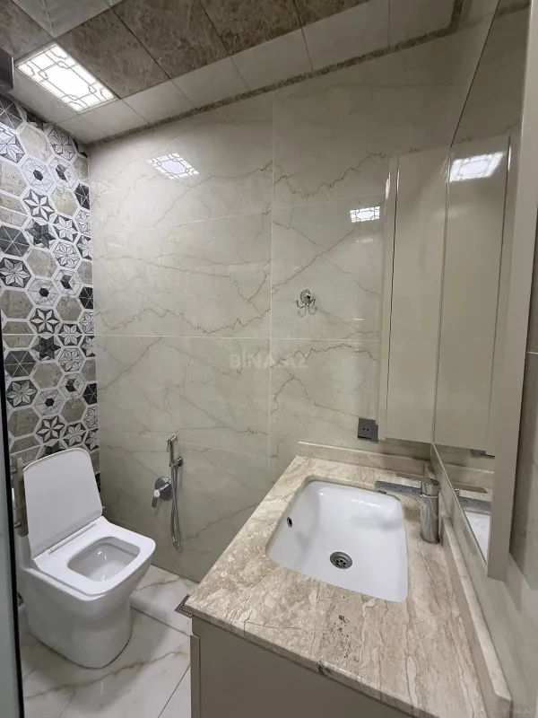 Kirayə verilir 2 otaqlı mənzil 60 m²