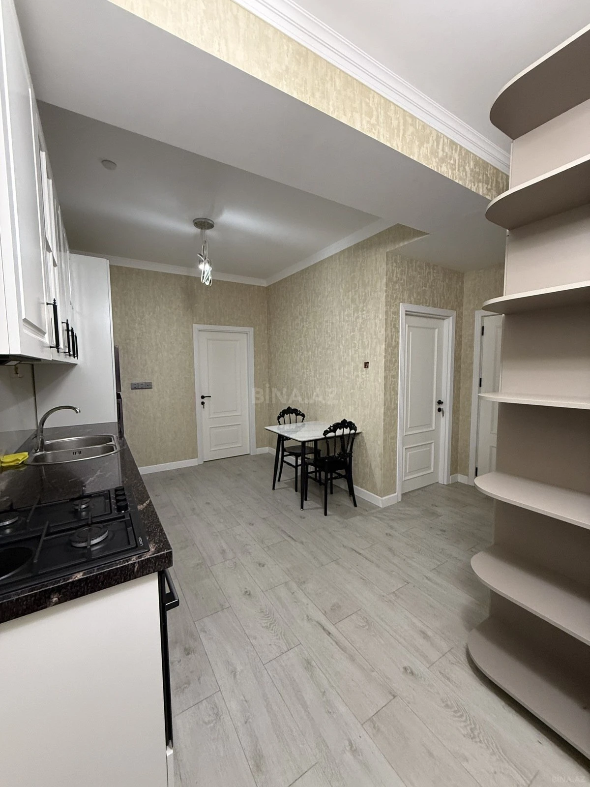 Kirayə verilir 2 otaqlı mənzil 60 m²