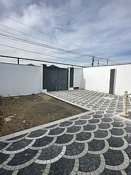 Satılır 4 otaqlı həyət evi 120 m²