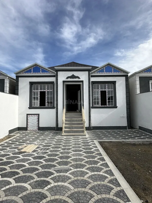 Satılır 4 otaqlı həyət evi 120 m²