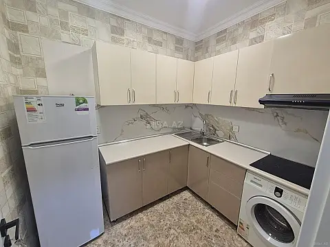 Kirayə verilir 2 otaqlı mənzil 67 m²