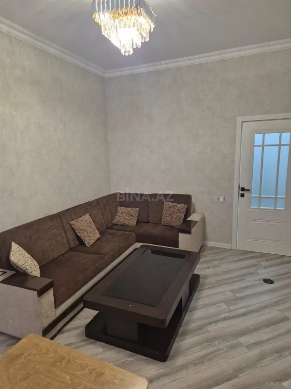 Kirayə verilir 2 otaqlı mənzil 67 m²