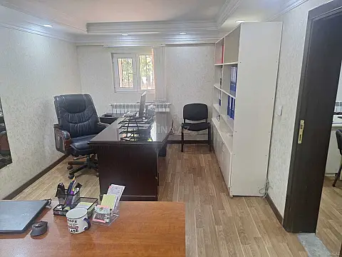 Satılır obyekt 90 m²