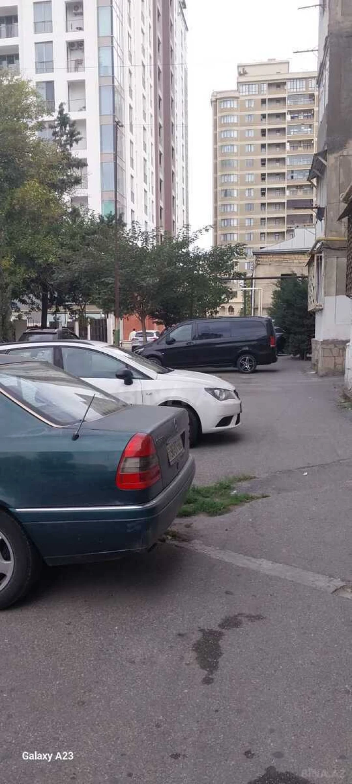 Kirayə verilir 2 otaqlı mənzil 60 m²